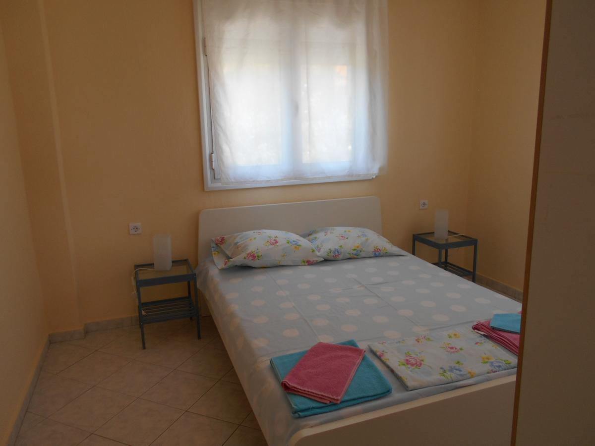Sophies Apartments Ormos ออร์โมส ปานากีอาส ภายนอก รูปภาพ